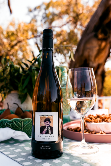 Зе Бой Рислинг, Ту Хэндз20007