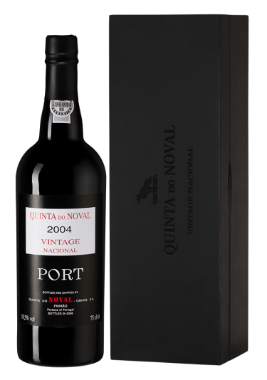 Портвейн Quinta do Noval Nacional Vintage Port в подарочной упаковке, 2004&nbsp;г.1932